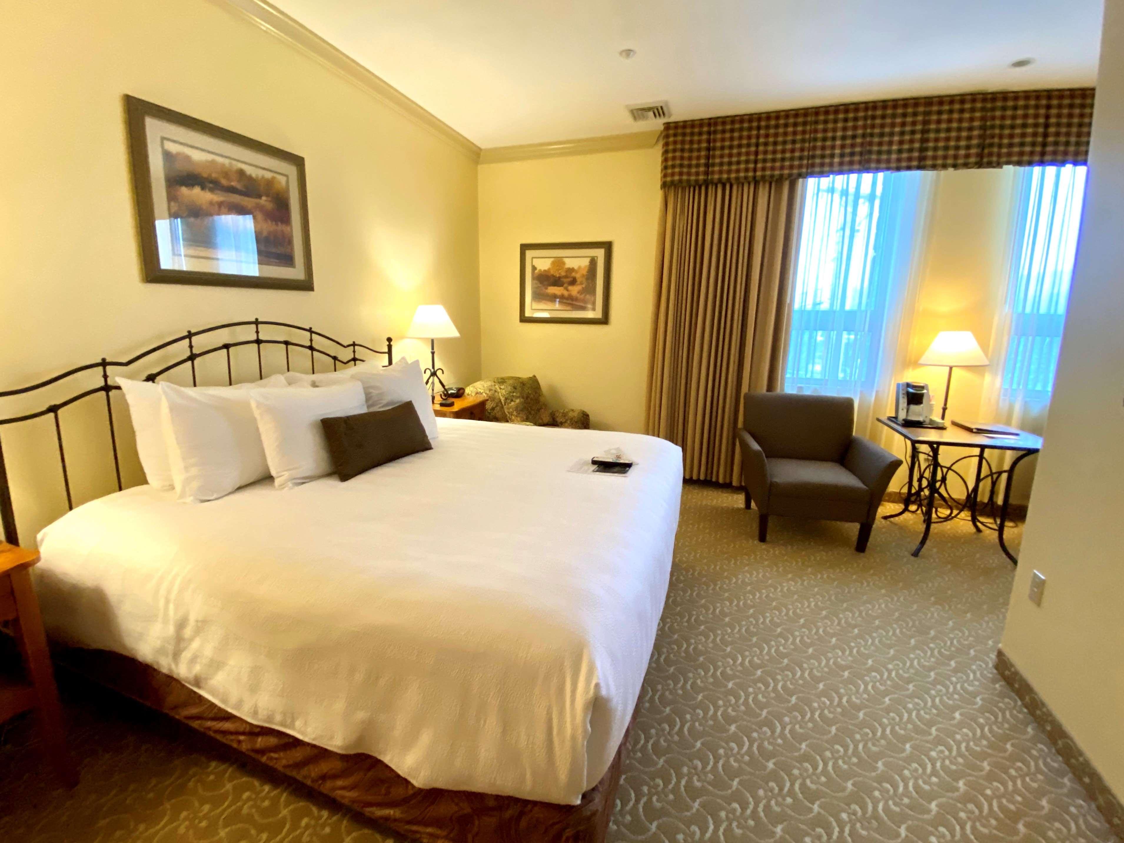 Best Western Plus Waterbury - Stowe Hotel Bagian luar foto