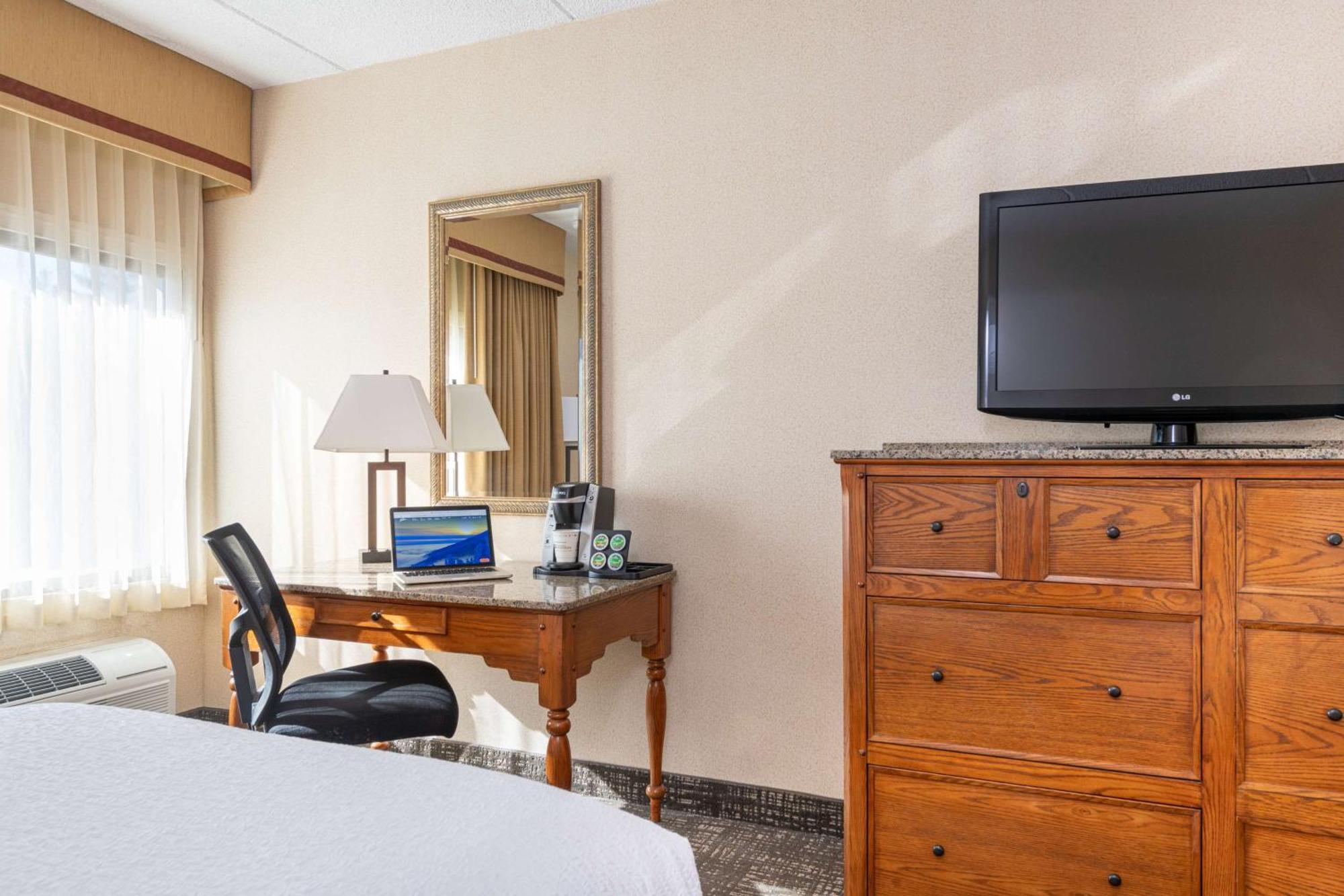 Best Western Plus Waterbury - Stowe Hotel Bagian luar foto