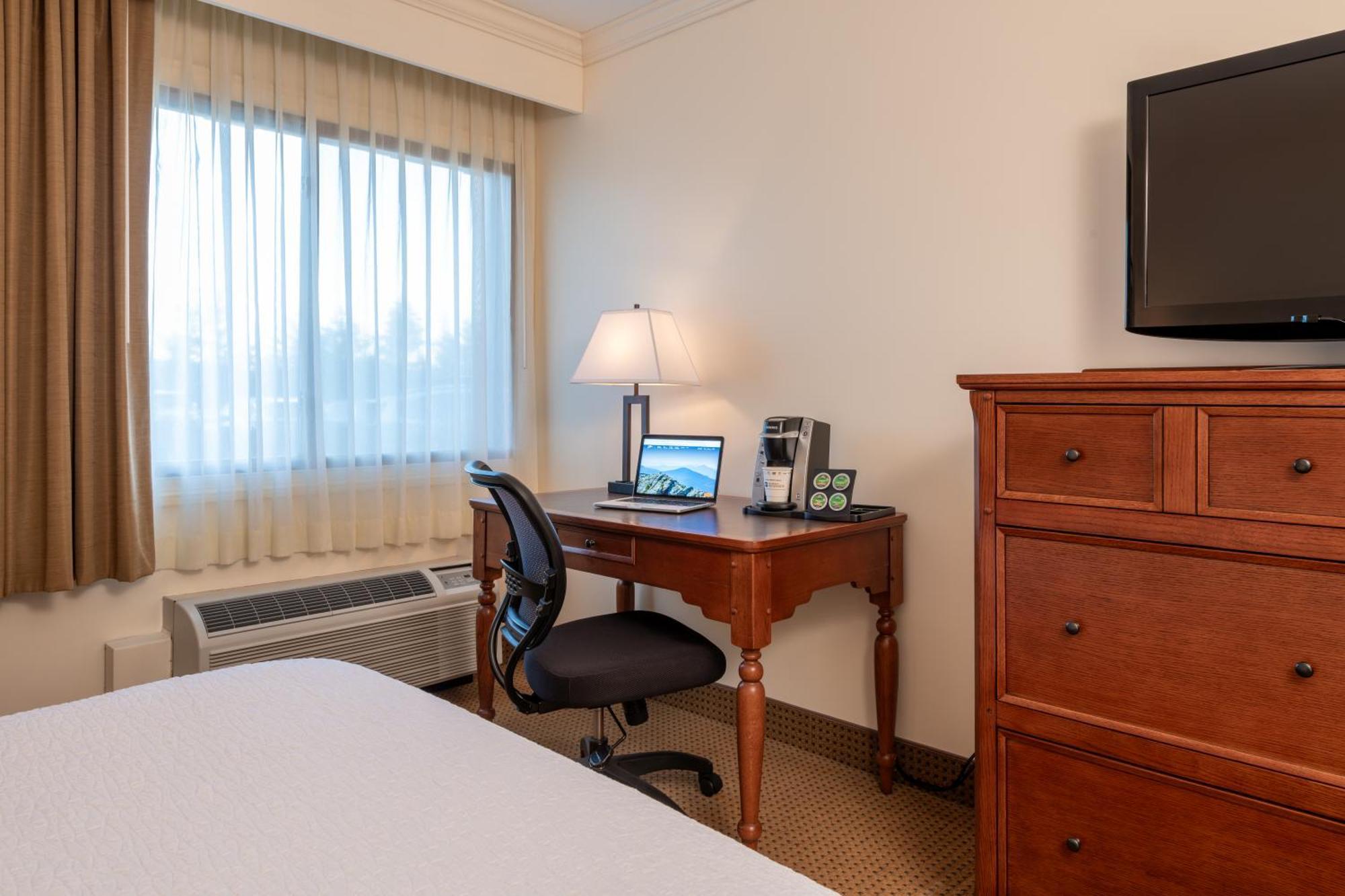 Best Western Plus Waterbury - Stowe Hotel Bagian luar foto